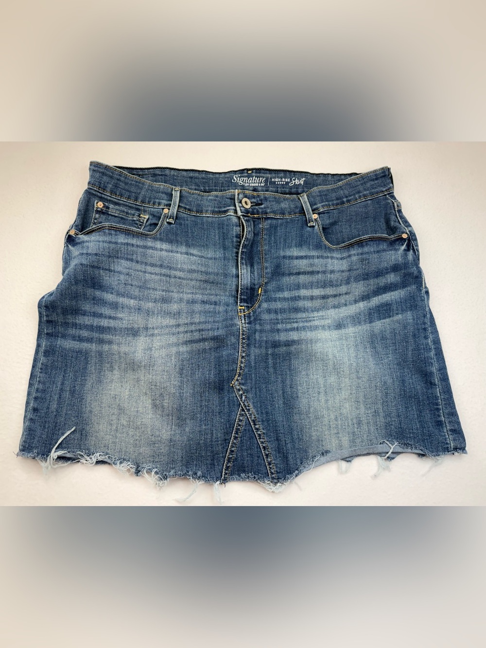 Levi’s Signature High-Rise Denim Mini Skirt Sz 12 Distressed Raw Frayed Hem